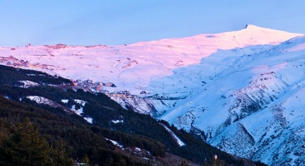 Andalucía promociona el segmento de turismo de nieve  en sendas acciones directas al consumidor en Portugal
