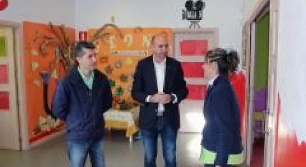 El PSOE defiende que Susana Díaz es la mejor garantía para ampliar plazas y ayudas en educación