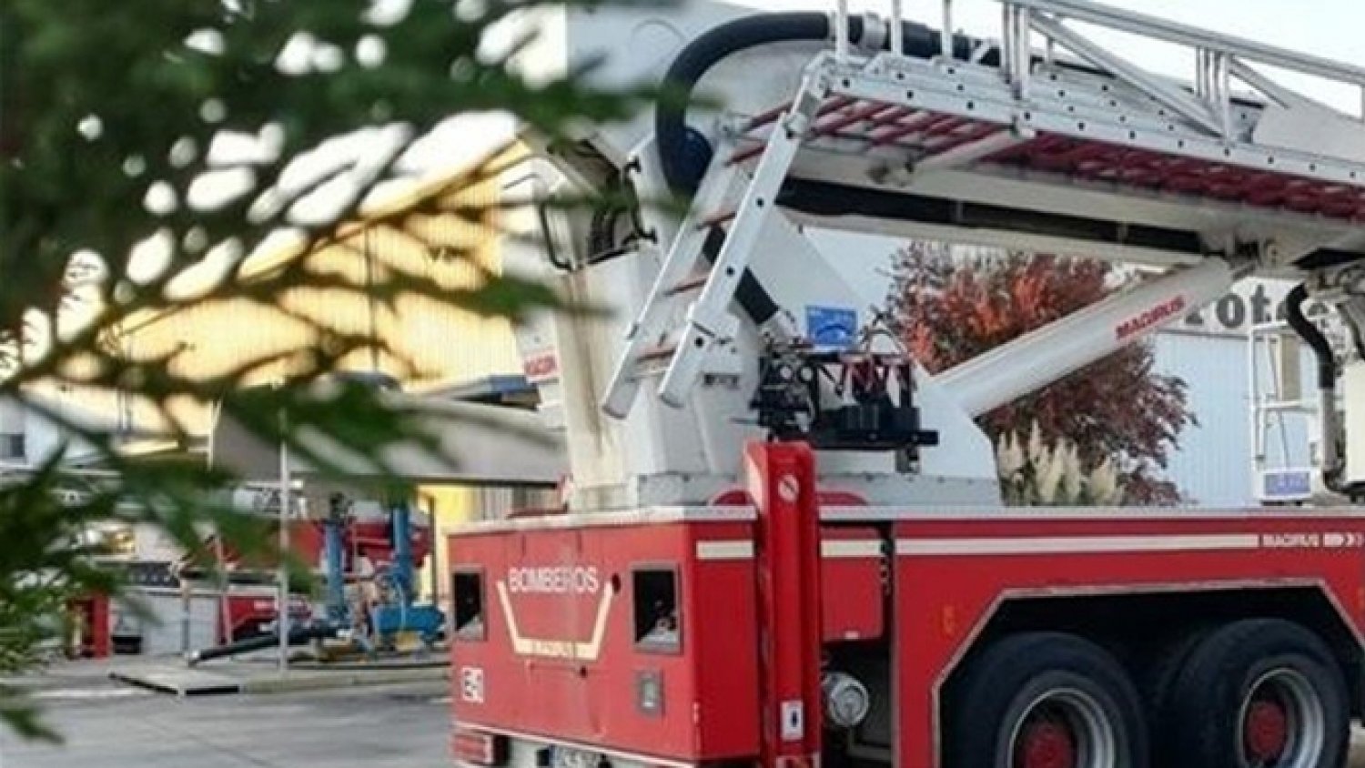 Fallece un hombre de 63 años y otra persona resulta herida en un incendio de una vivienda en Campanillas