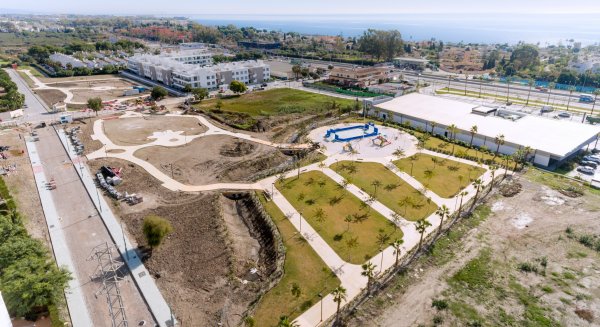 El Ayuntamiento de Estepona crea una zona verde de 20.000 metros cuadrados en la zona de Bel-Air
