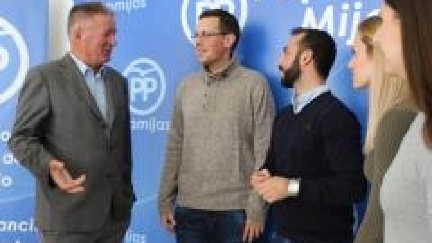 PP y NNGG muestran su apoyo a Mibu y a todos los jóvenes de Mijas