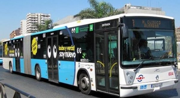 El Ayuntamiento regala a partir de mañana la obra ‘Tic tac’ en la colección ‘Libros sobre ruedas’