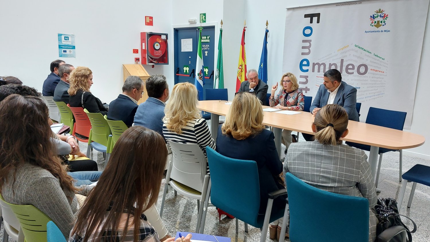 Empleo amplía al 2 de diciembre el plazo para los incentivos a la contratación indefinida
