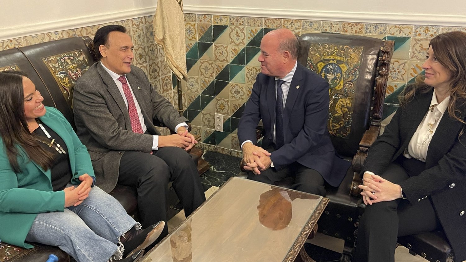 El Consejero de Universidad, Investigación e Innovación realiza su primera visita oficial a Antequera