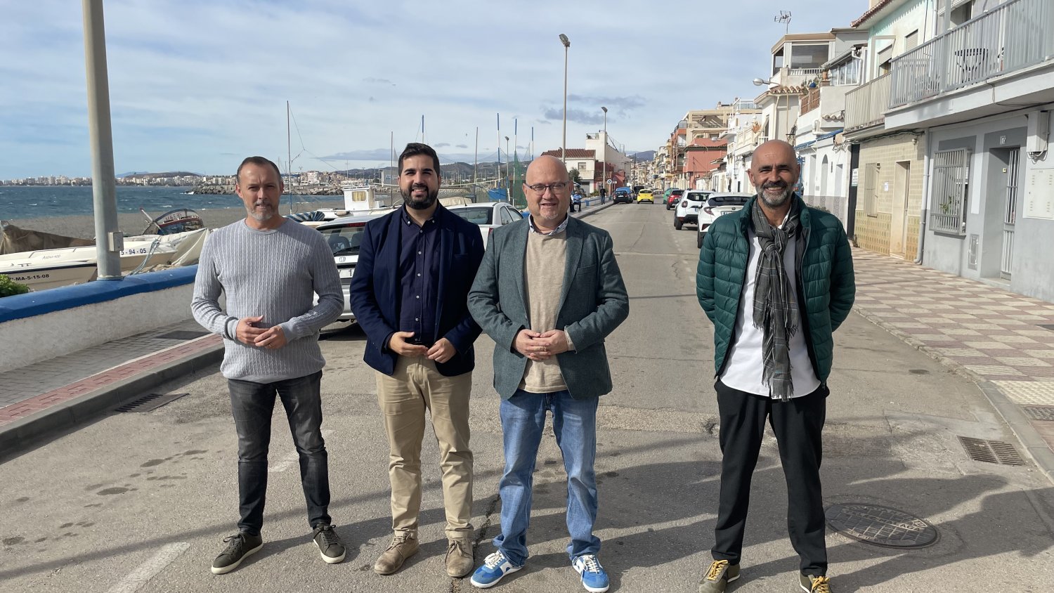 Infraestructuras da inicio a las obras de semipeatonalización de la calle Real de La Caleta de Vélez