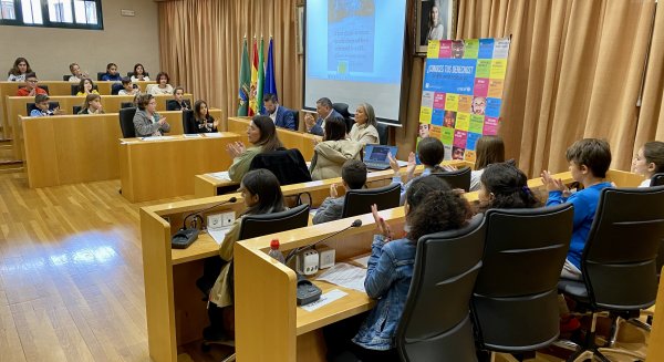 Vélez-Málaga recupera el Consejo de la Infancia y Adolescencia