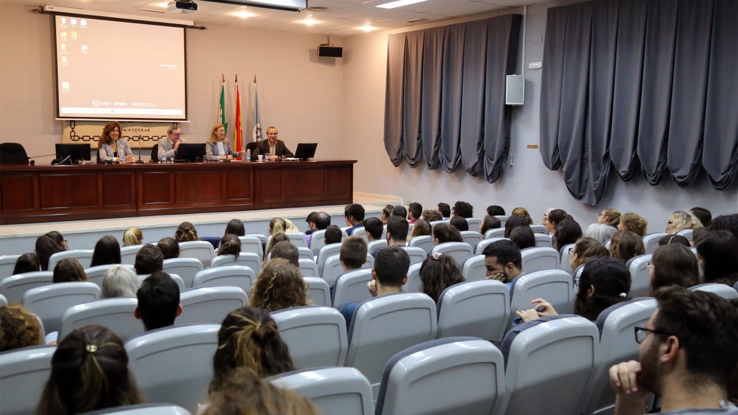 Expertos analizan el impacto de las nuevas tecnologías en la investigación de humanidades