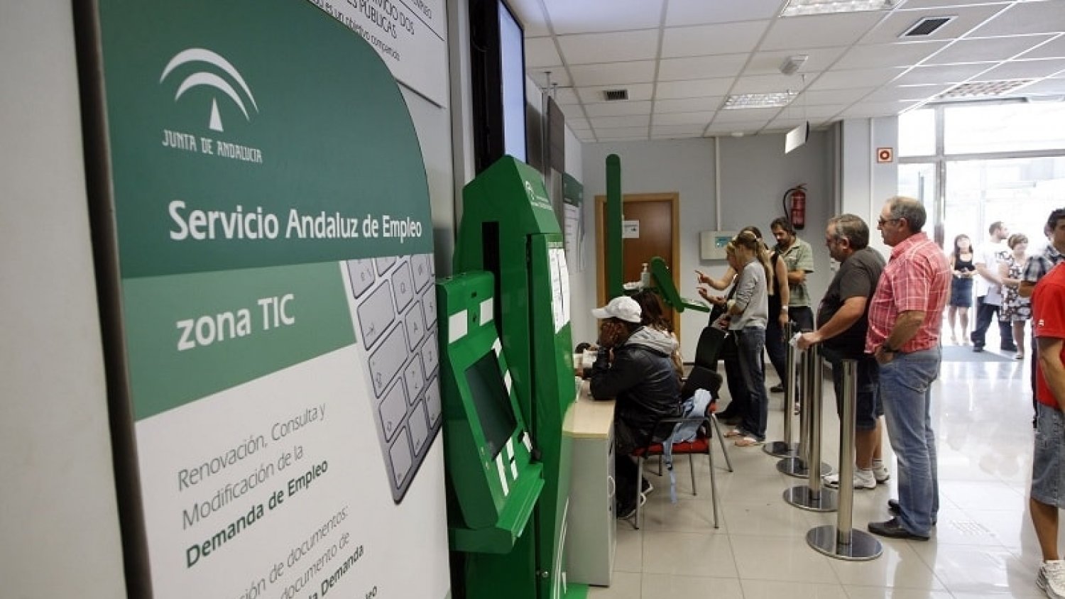 La tasa de paro en Málaga baja del 20% por primera vez desde 2008
