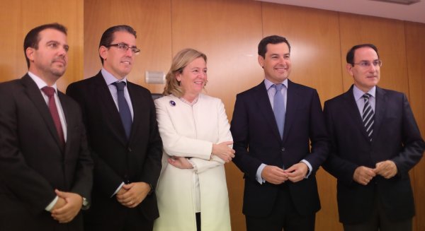 Juanma Moreno promete derogar el canon del agua y bajar los impuestos hasta igualarlos a los de Madrid