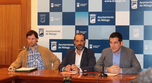 Ciudadanos reclamará unas instalaciones dignas para atender a los inmigrantes que llegan a Málaga