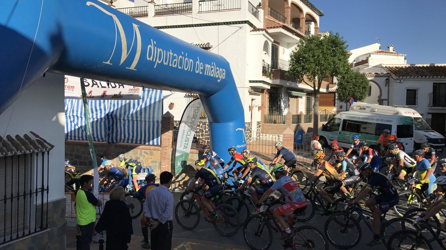 La ruta cicloturista de Comares cumple diez ediciones enmarcada en el XX Circuito provincial de bicicleta de montaña `Diputación de Málaga'