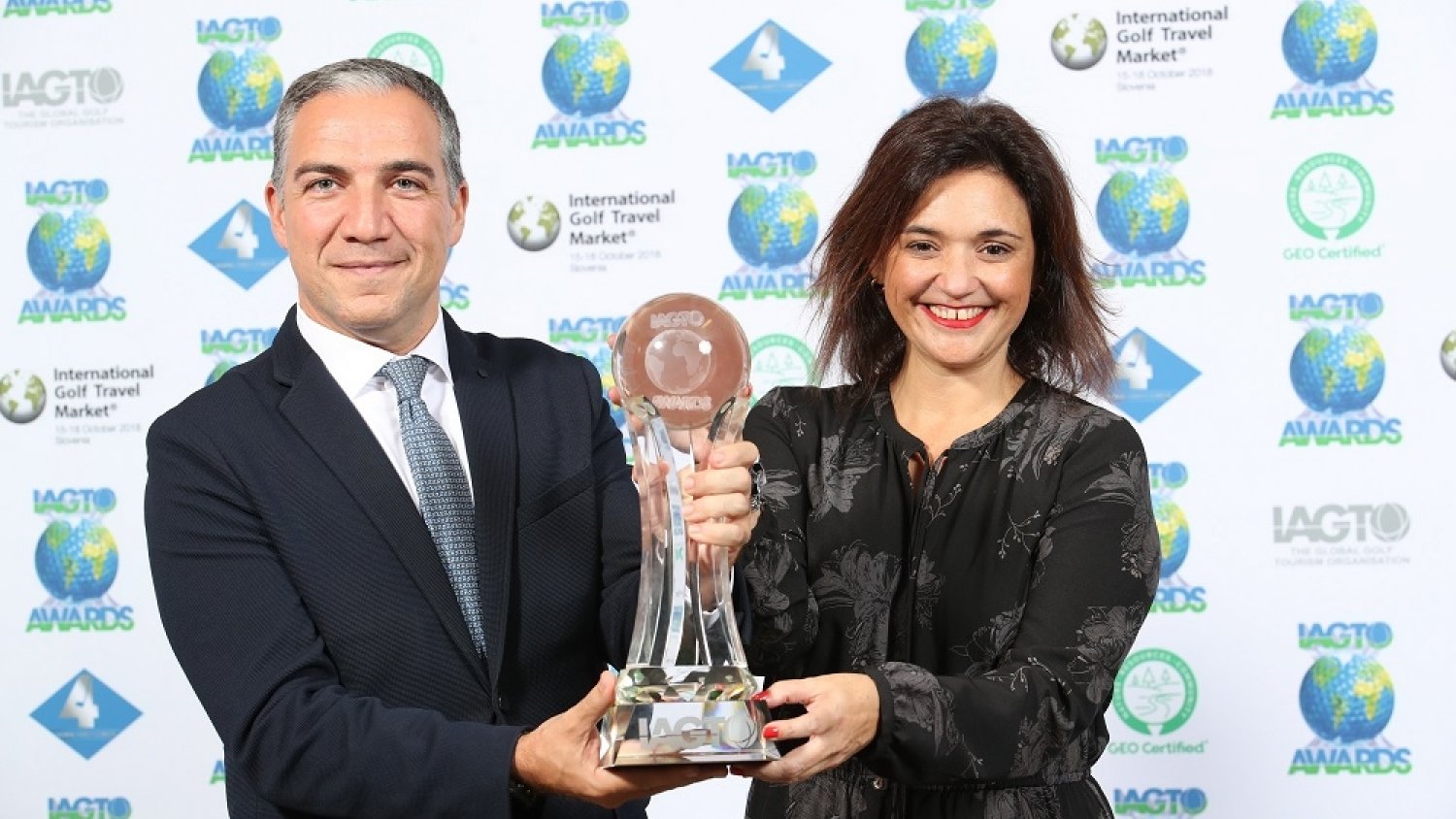 La Costa del Sol recibe el premio al Mejor Destino Europeo de Golf por la IAGTO