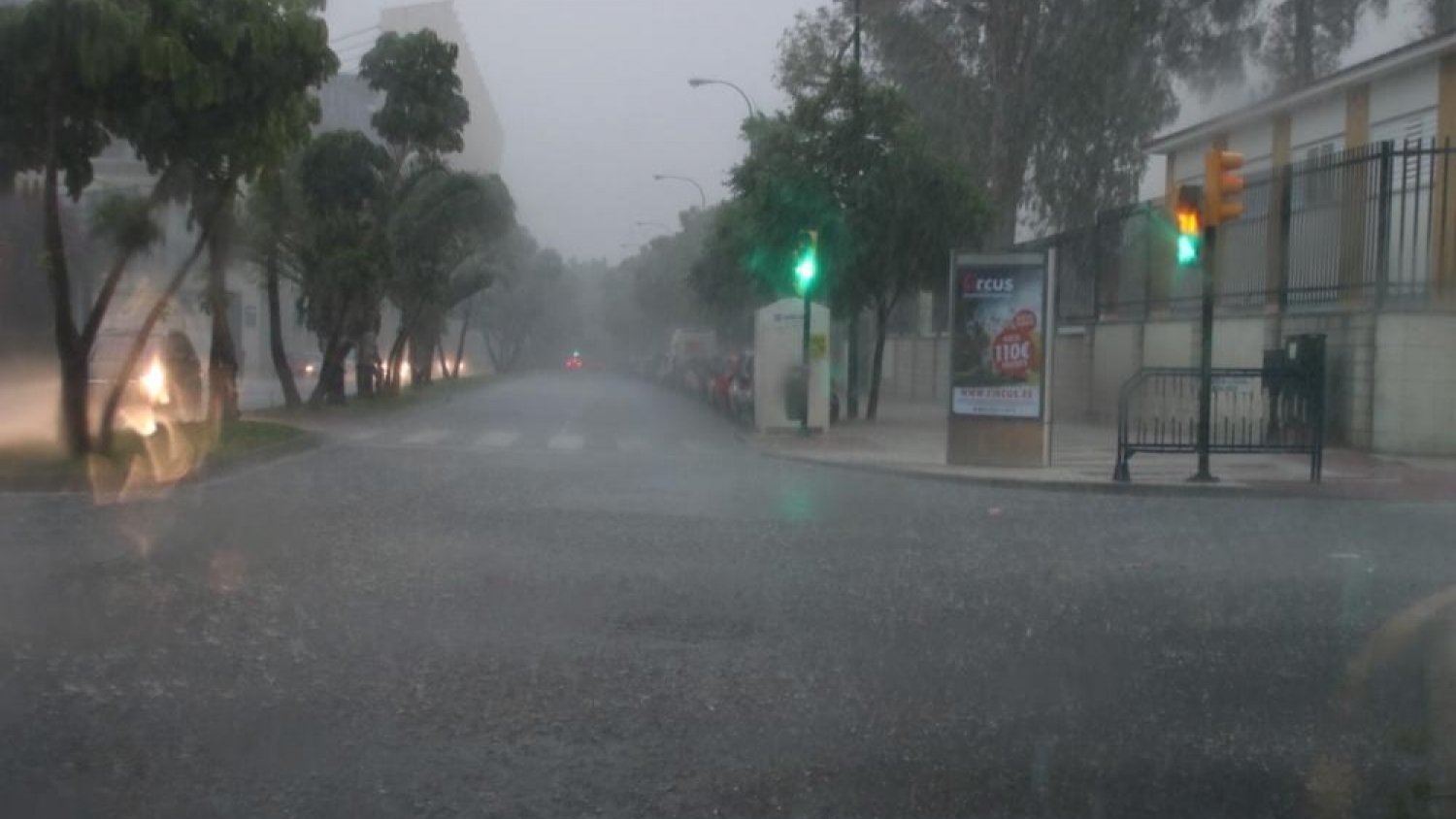 Aemet rebaja a amarillo el aviso por lluvias en Málaga
