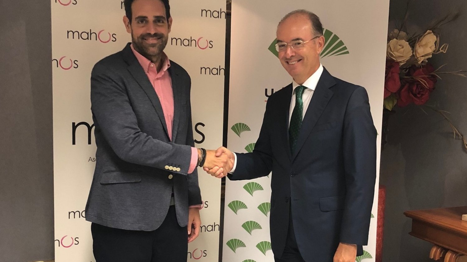 Unicaja Banco apoya al sector hostelero de Málaga mediante la firma de un convenio con Mahos