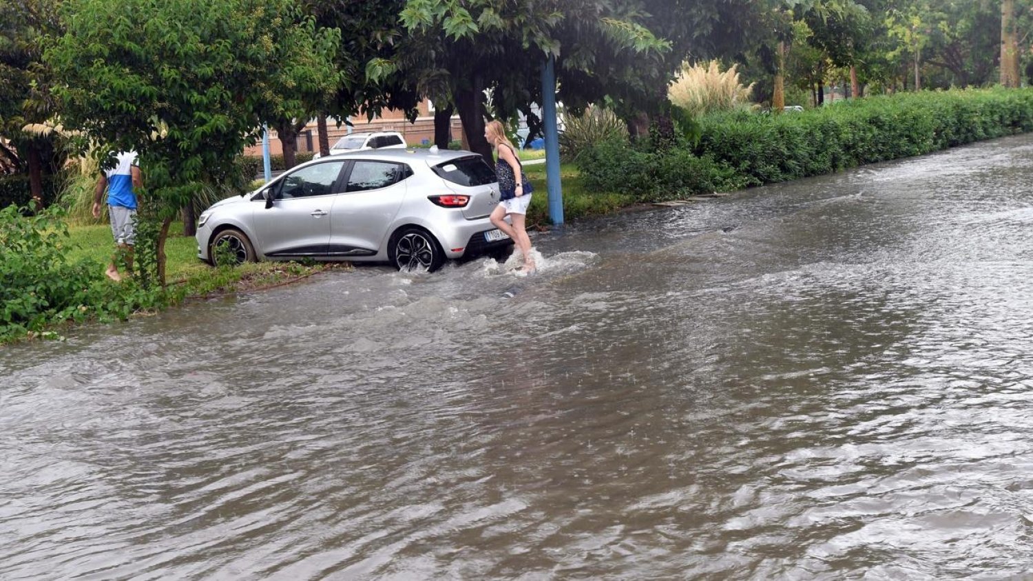 Buscan a un británico de 73 años desaparecido en Coín tras las inundaciones