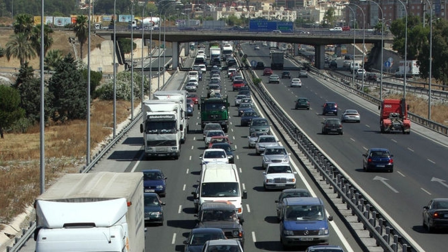 Málaga cierra la Operación Especial de Tráfico 'El Pilar' sin accidentes mortales