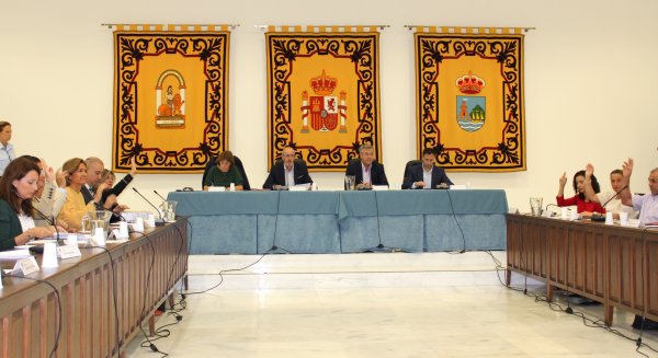 El Pleno de Estepona aprueba el presupuesto de 2019 con 104 millones de euros y un aumento del 35% en inversiones