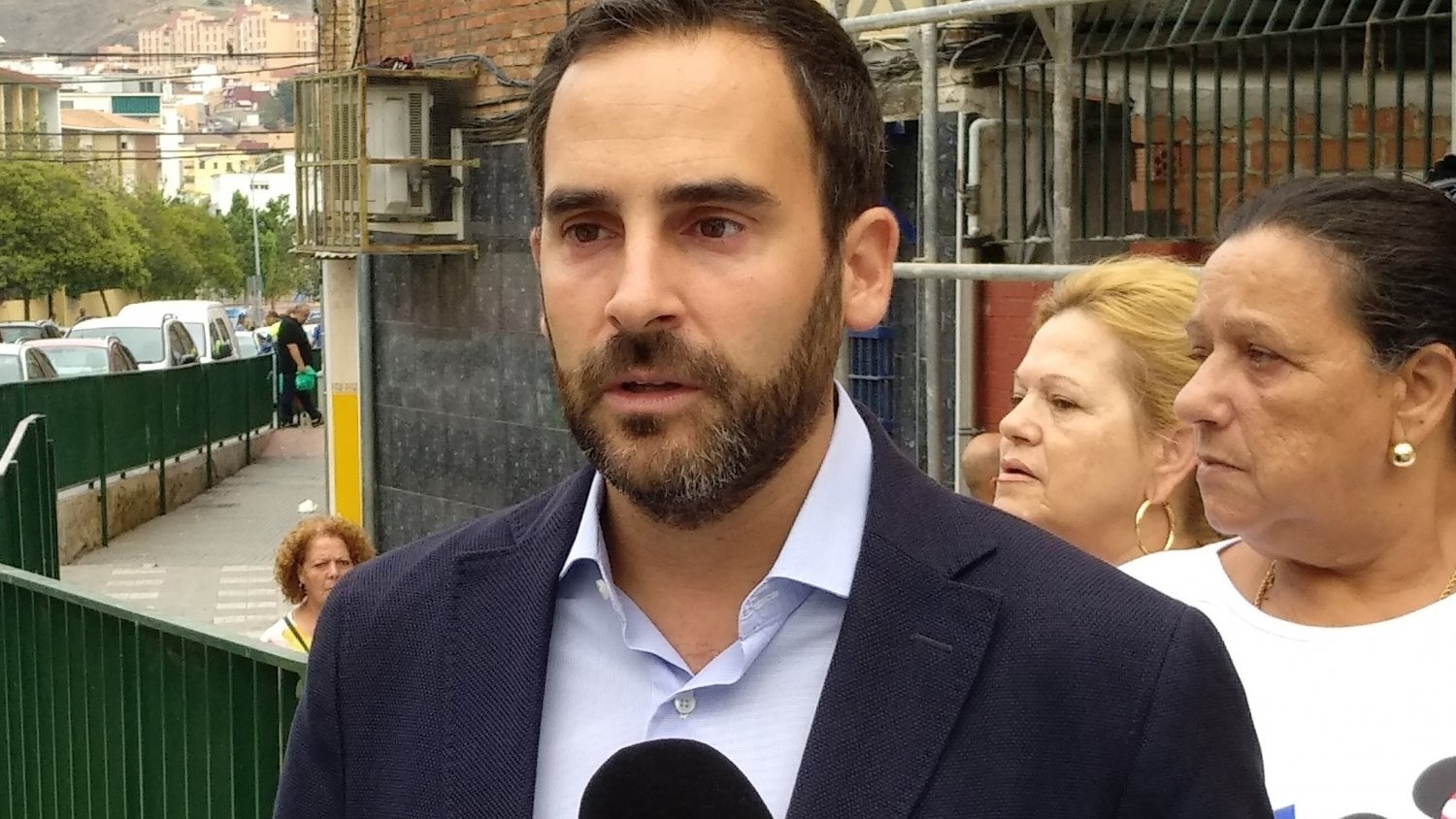 El PSOE exige la reanudación inmediata de las obras de rehabilitación de las viviendas de La Palmilla