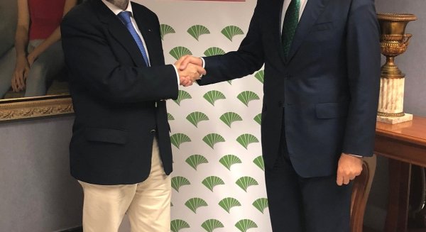 Unicaja Banco refuerza su apoyo al Colegio de Farmacéuticos de Málaga y beneficiará a cerca de 700 farmacias de la provincia