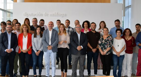 Alcaldes y portavoces socialistas denuncian que la Diputación adeuda a los ayuntamientos malagueños más de 10 millones de euros del PFEA