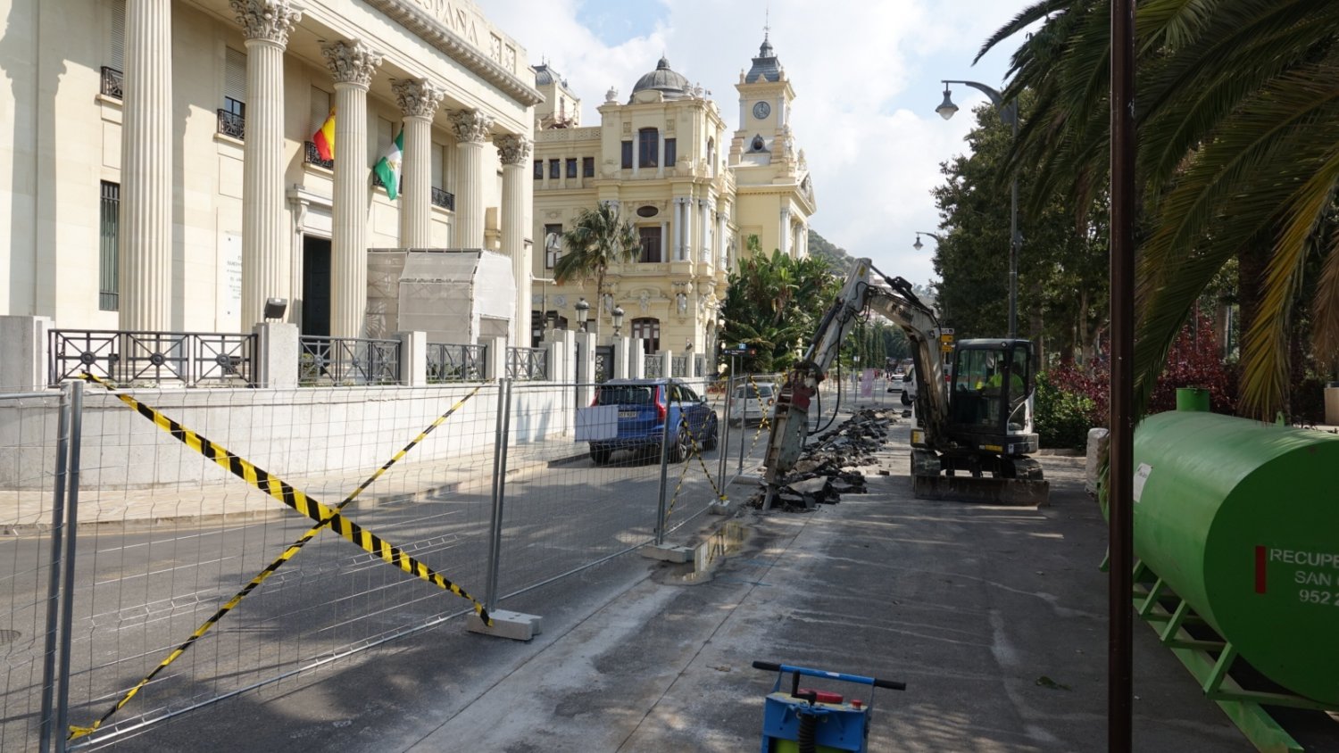 Emasa empieza las obras para la separación de las redes de agua en la avenida de Cervantes