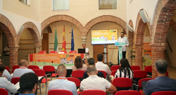 Marbella se convierte en escenario de un encuentro sobre la gestión local de residuos de aparatos eléctricos y electrónicos