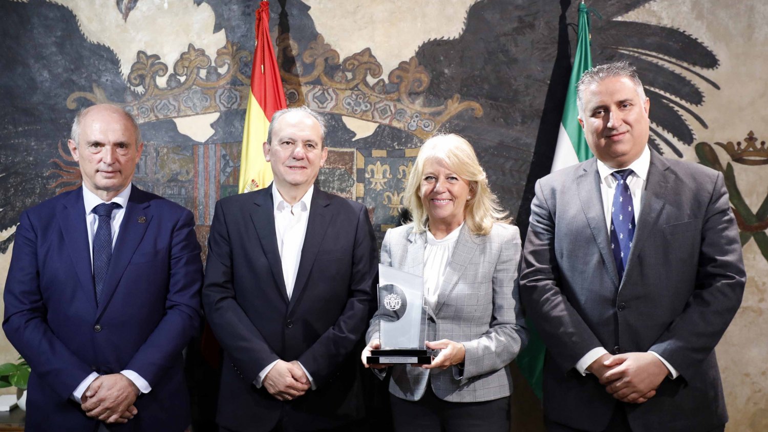 La alcaldesa de Marbella recibe el Premio Ingenio Ciudad Inteligente 2022