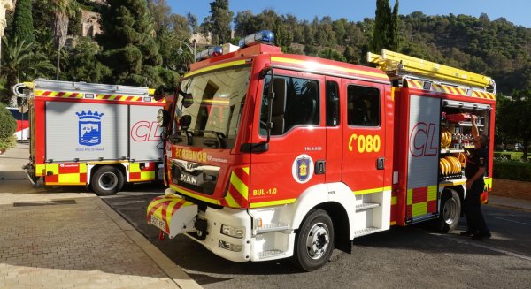 Los Bomberos de Málaga amplían su flota con dos nuevos vehículos autobombas