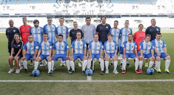 La Diputación apadrina el proyecto Escuela de Fútbol de Discapacidad Intelectual de la Fundación de Málaga CF