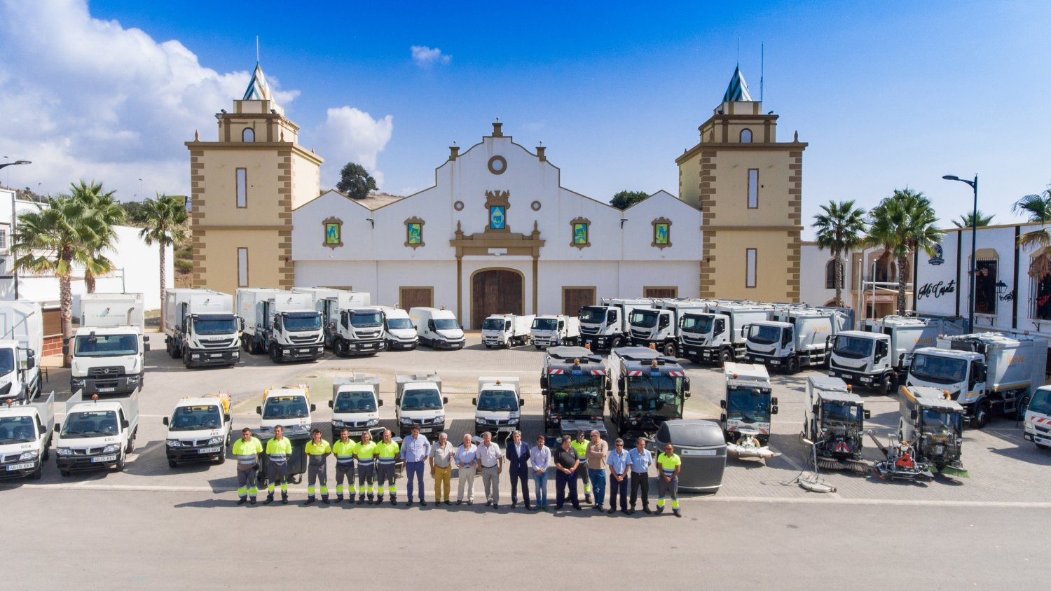 Estepona renueva la flota y maquinaria de limpieza con una inversión de 3,7 millones de euros