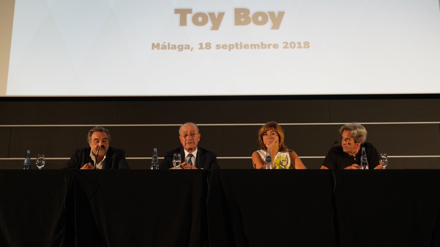 El Ayuntamiento y la productora 'Plano a Plano' llegan a un acuerdo para el rodaje de la serie Toy Boy de Antena3