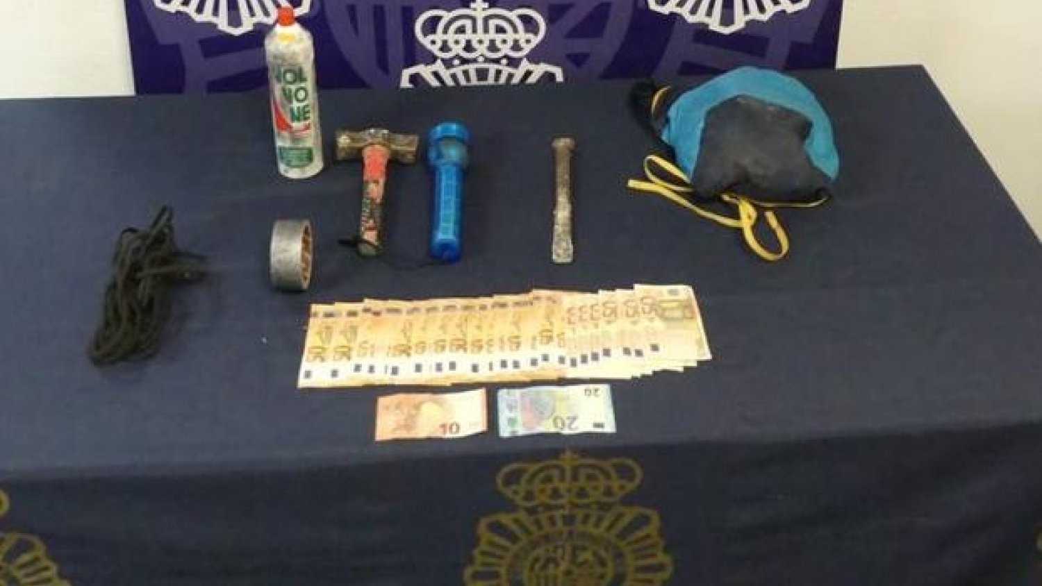 Detenidos en menos de 24 horas tras robar un chalet en Torremolinos
