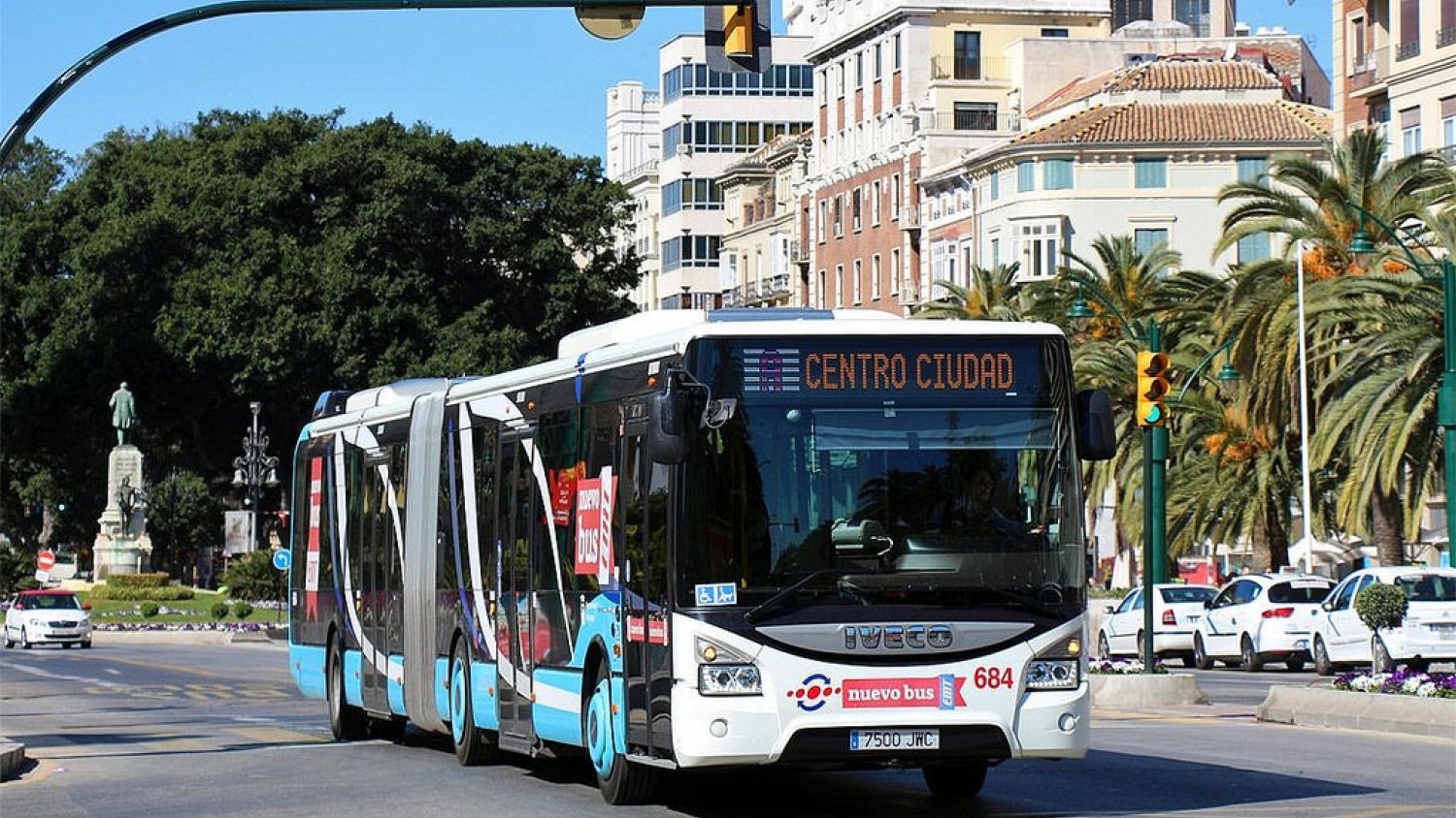 Málaga ofrece transporte público gratuito para aquellos que dejen su vehículo en el aparcamiento habilitado en el Palacio de Deportes