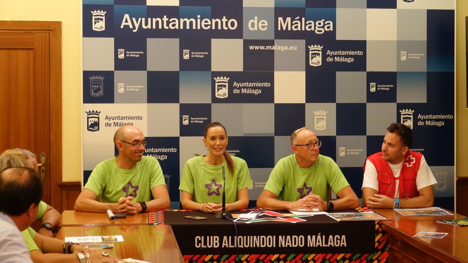 La II Travesía a Nado 'Aliquindoi' colaborará con el programa de ayuda a refugiados de salvamento marítimo