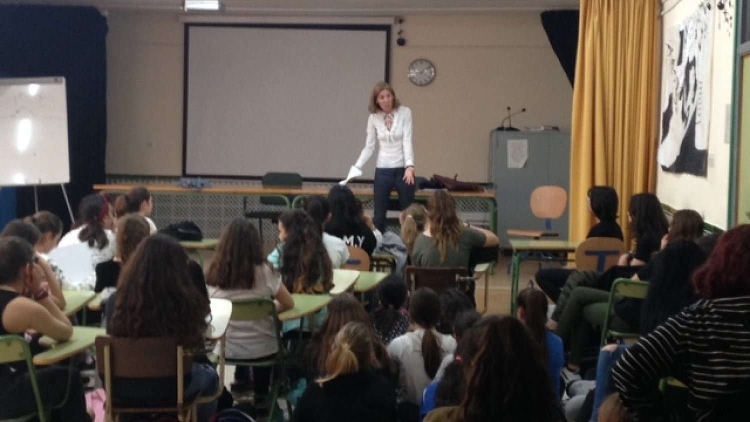La Diputación rinde homenaje a las profesionales que colaboran con 'Inspiring Girls' para erradicar la desigualdad desde las aulas