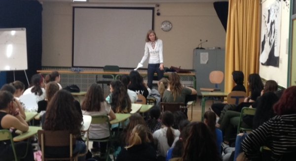La Diputación rinde homenaje a las profesionales que colaboran con 'Inspiring Girls' para erradicar la desigualdad desde las aulas