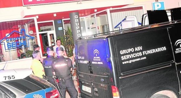 Fallece un británico abatido en una operación policial tras disparar a los agentes