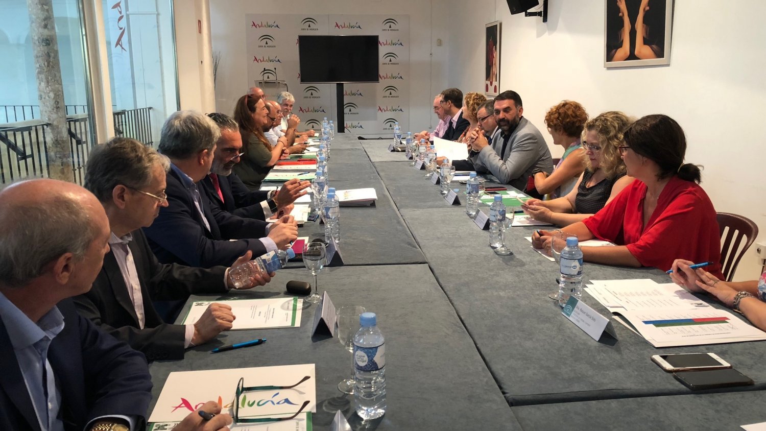 La Junta defiende una política turística que beneficie a los trabajadores y refuerce el sector