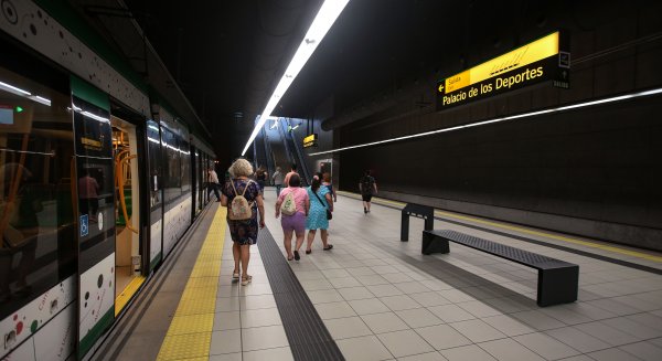 Metro Málaga garantiza la vuelta en el suburbano de los asistentes a los partidos de la Copa Davis
