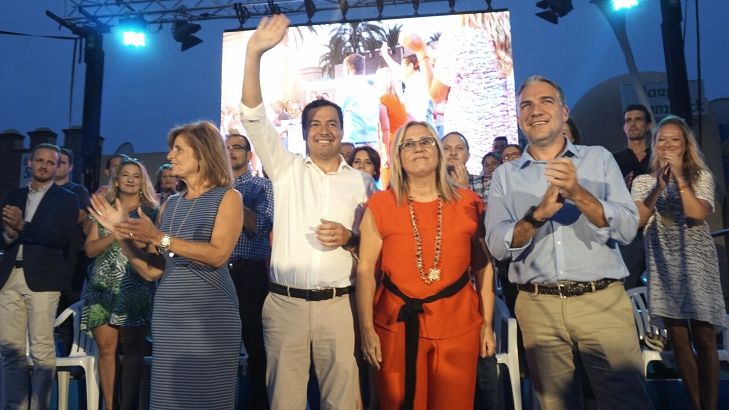 Juanma Moreno apela al entusiasmo de Fuengirola para hacer real 