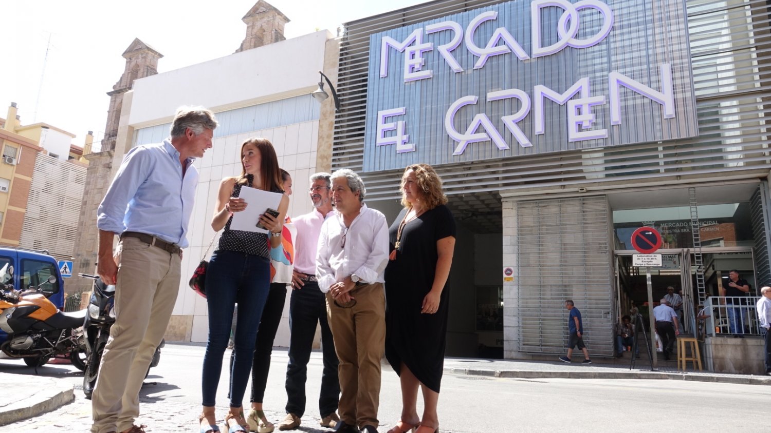 El Ayuntamiento invierte más de 195.000 euros en el mercado de El Carmen