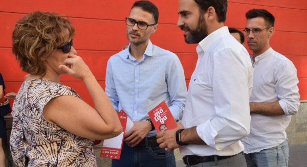 Daniel Pérez lleva a Cruz de Humilladero su campaña de recogida de demandas vecinales