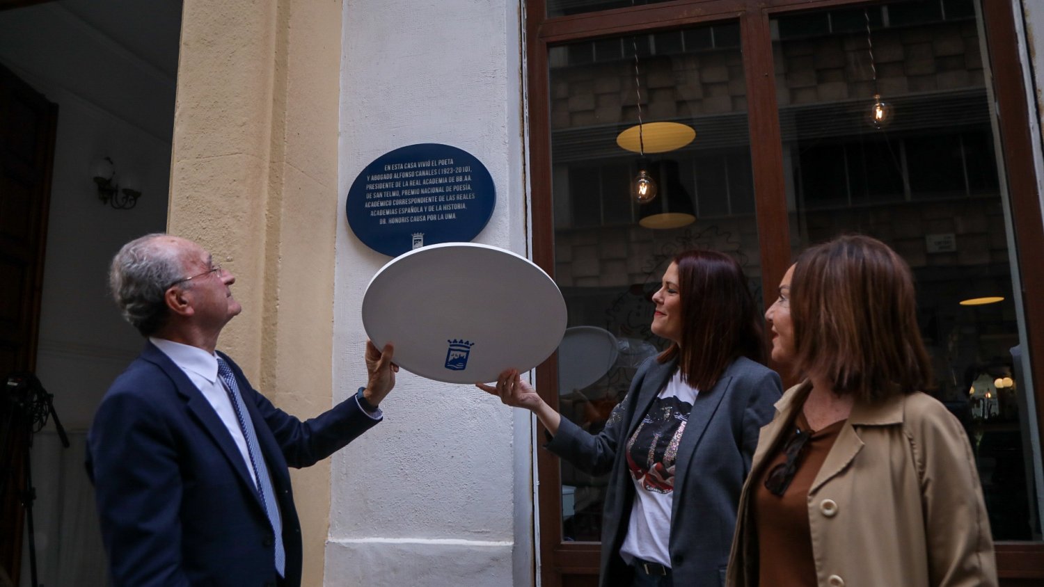 El plan 'Málaga Hace Historia' recuerda al Premio Nacional de Literatura Alfonso Canales