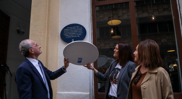 El plan 'Málaga Hace Historia' recuerda al Premio Nacional de Literatura Alfonso Canales