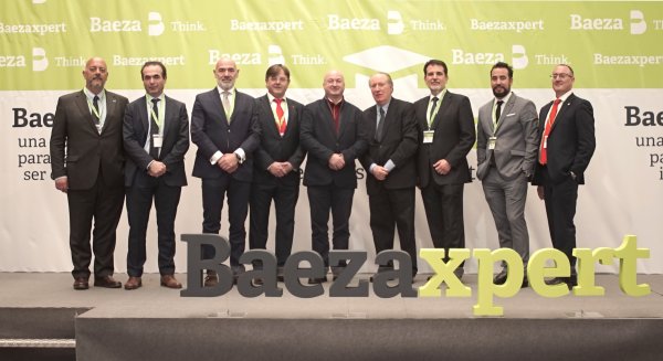 Grupo Baeza analiza el sector de las pymes y autónomos con el economista Gay de Liébana