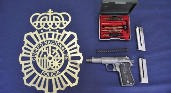Un suicidio en Torremolinos destapa una red criminal dedicada al tráfico de armas en Málaga