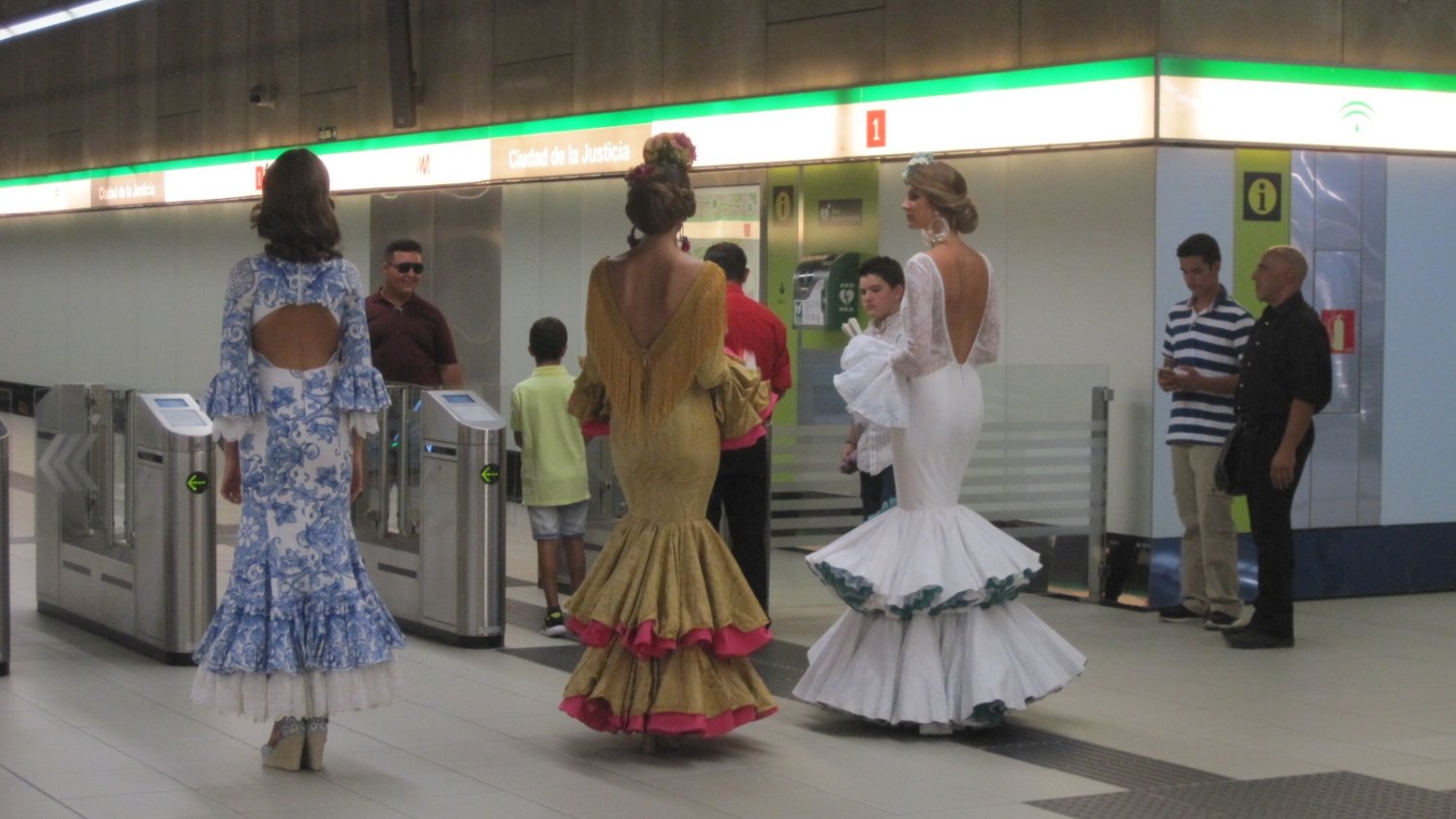 Metro de Málaga amplía el horario del servicio durante la Feria