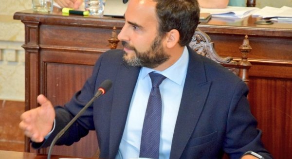 El PSOE critica la alianza entre PP y Ciudadanos para demorar la municipalización de Limasa