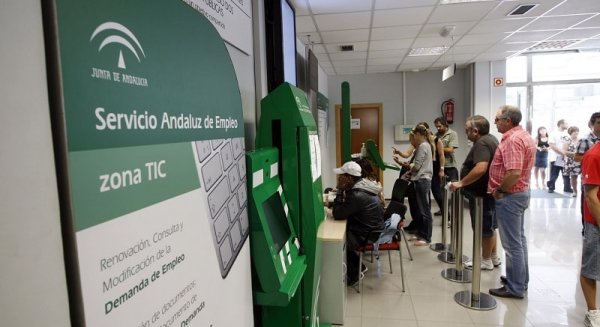 El empleo se dispara en Málaga en primavera con 35.000 ocupados más