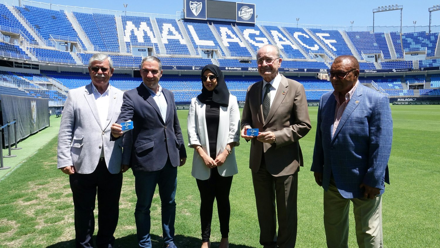 Bendodo y De la Torre animarán como unos aficionados más al Málaga en su búsqueda del ascenso